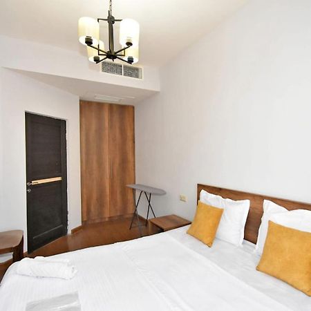 Deluxe Apartment In The City Center 2 Rooms Yerevan Exterior photo
