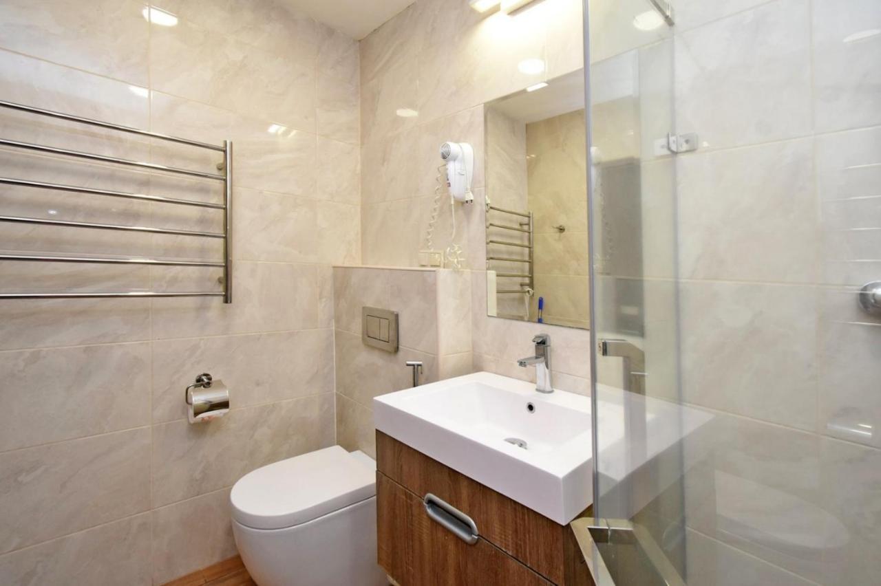 Deluxe Apartment In The City Center 2 Rooms Yerevan Exterior photo