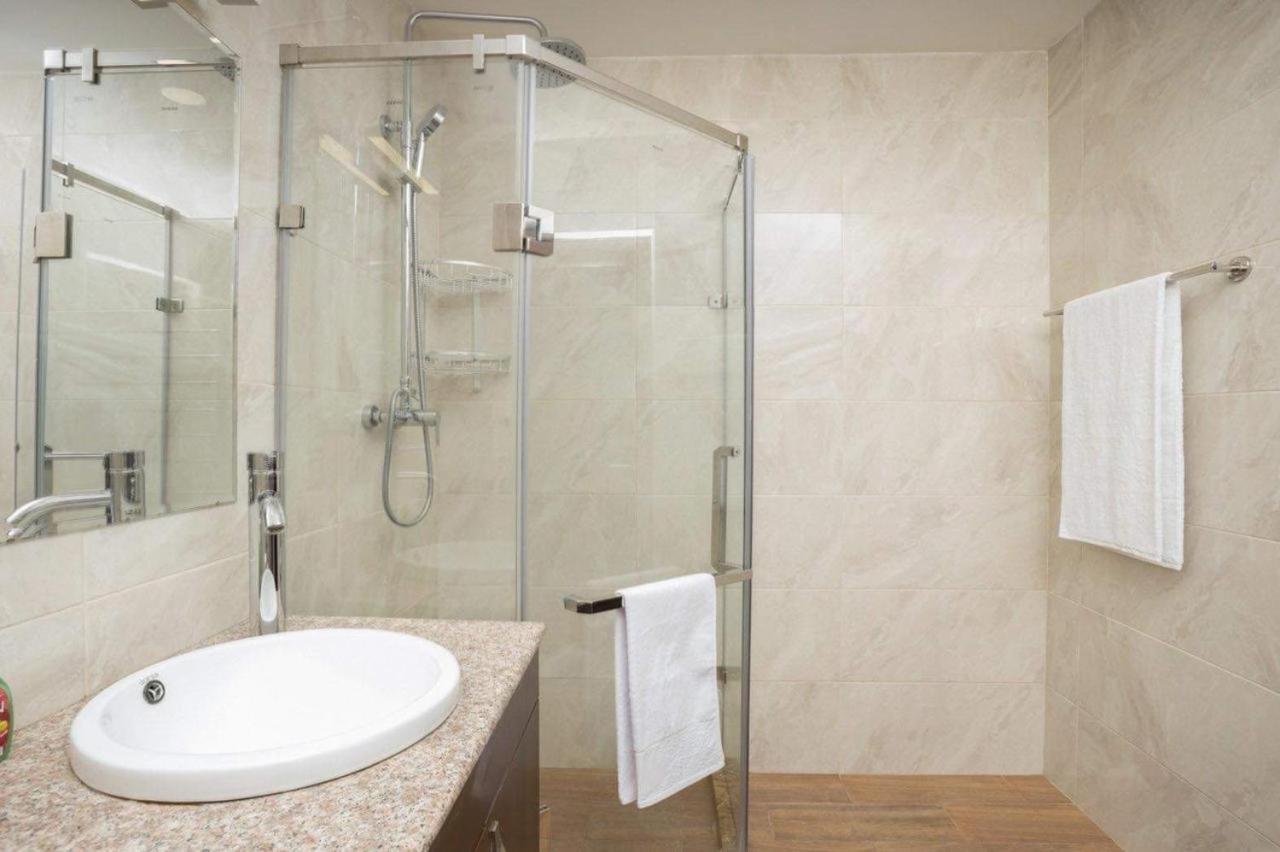 Deluxe Apartment In The City Center 2 Rooms Yerevan Exterior photo